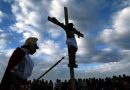 Jesus Cristo preso na Cruz