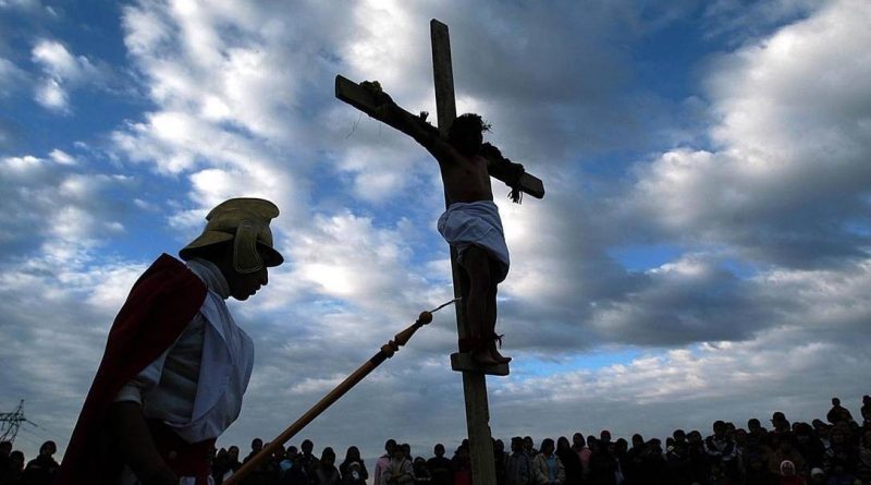 Jesus Cristo preso na Cruz